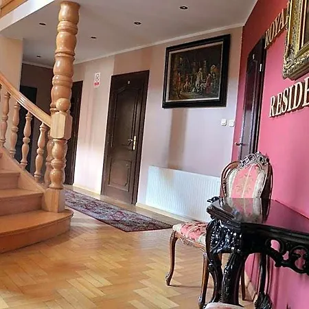 Royal Nocleg ze śniadaniem 3*