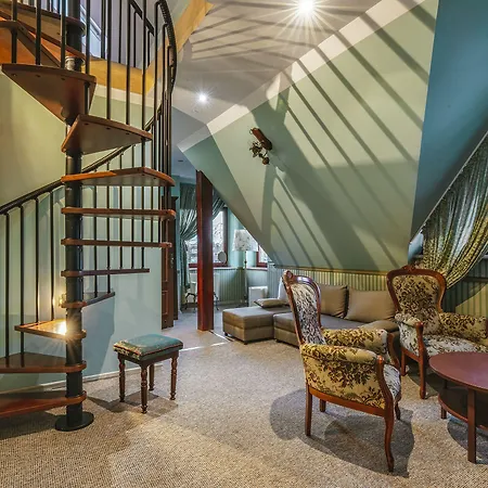 Bed & Breakfast Royal 3*