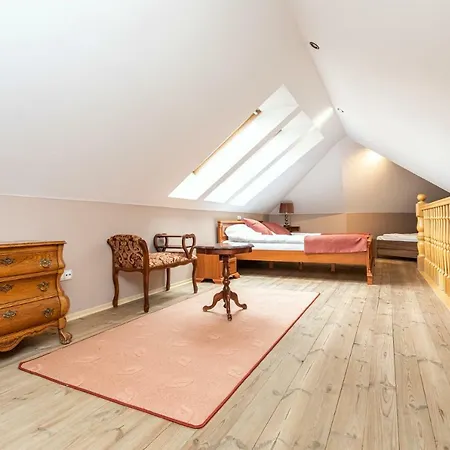 Royal Bed & Breakfast