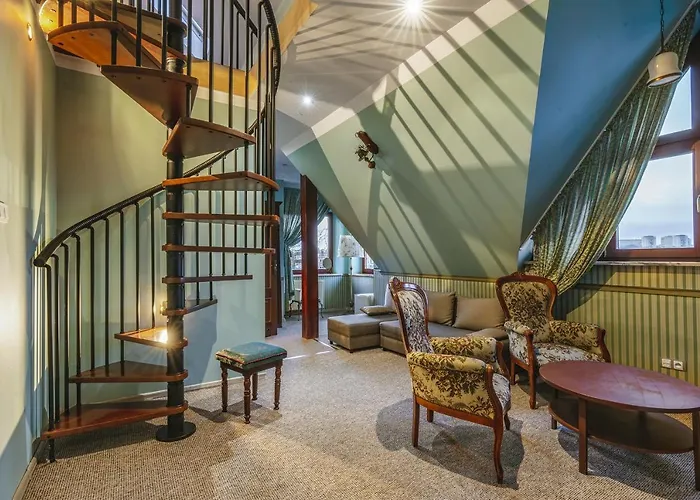 ベッド・アンド・ブレックファスト Royal 3*