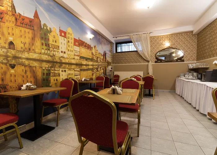 לינה וארוחת בוקר Royal