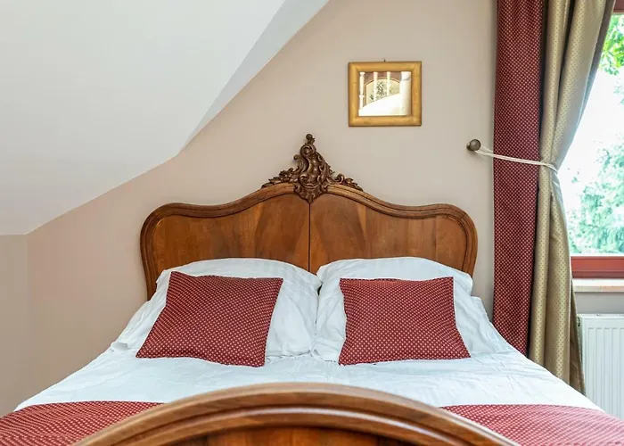 Royal לינה וארוחת בוקר