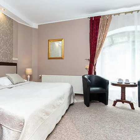 Nocleg ze śniadaniem Royal 3*